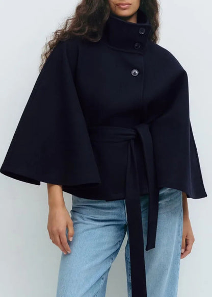 Vega | Capa de Paño con Cinturón Mujer Cuello Alto
